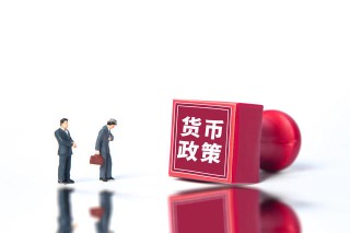 资产配置中如何平衡风险收益？