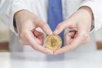 如何分析黄金价格的市场行情这种市场行情怎样影响投资者决策？