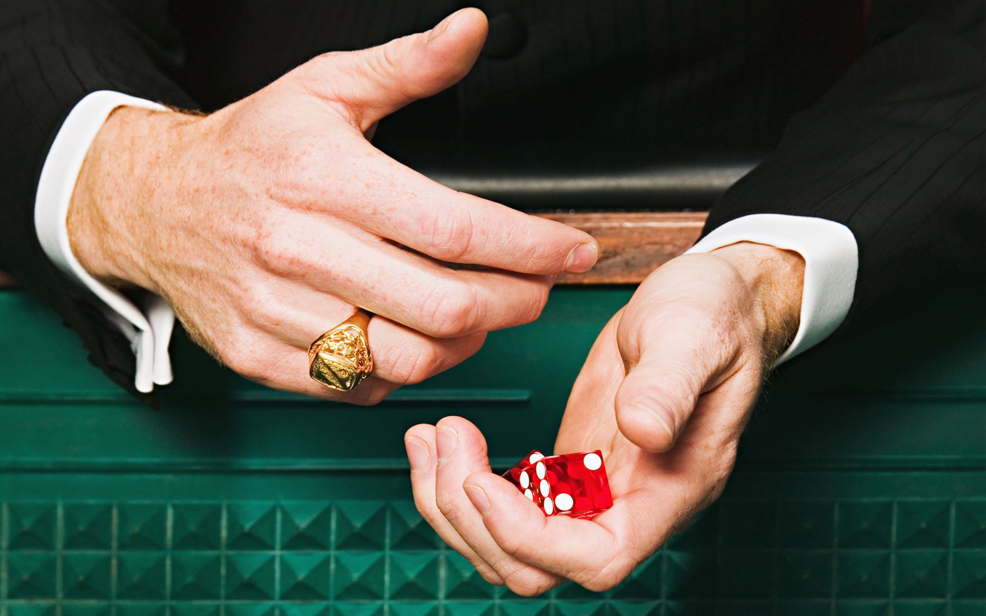 如何进行港股配置?港股配置有哪些策略要点? 第1张 如何进行港股配置?港股配置有哪些策略要点? 第1张