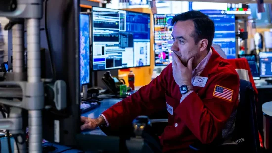 11月7日收盘:美股周四收跌纳指跌逾400点 AI板块再遭抛售 第1张 11月7日收盘:美股周四收跌纳指跌逾400点 AI板块再遭抛售 第1张